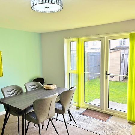 Willa 3 Bed House With Parking Near Airport Edynburg Zewnętrze zdjęcie