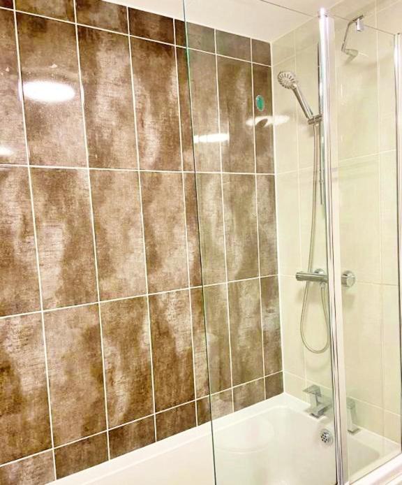 Willa 3 Bed House With Parking Near Airport Edynburg Zewnętrze zdjęcie